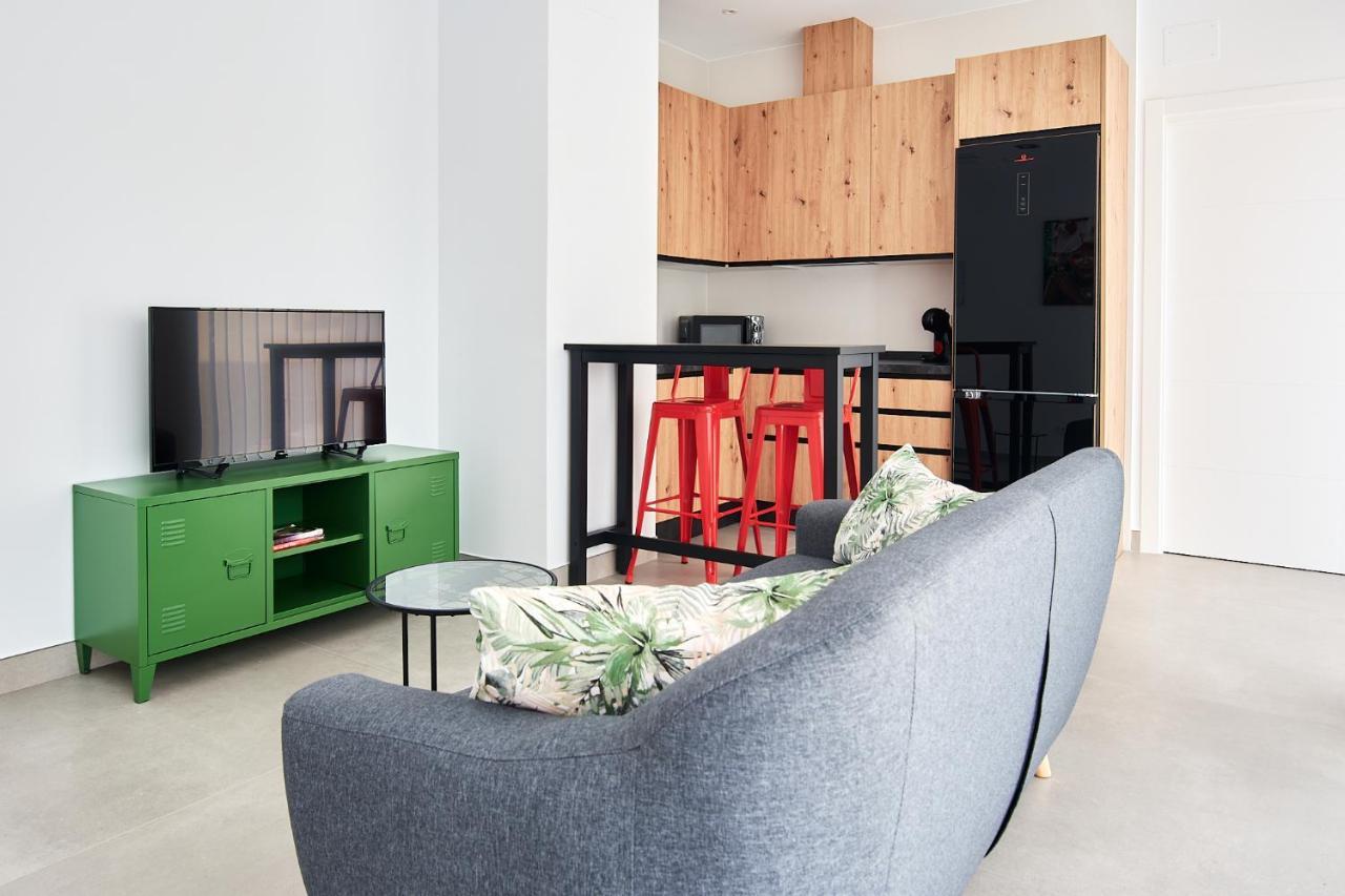 9 Nidos Centrica Suites - Nuevo Plasencia Eksteriør bilde