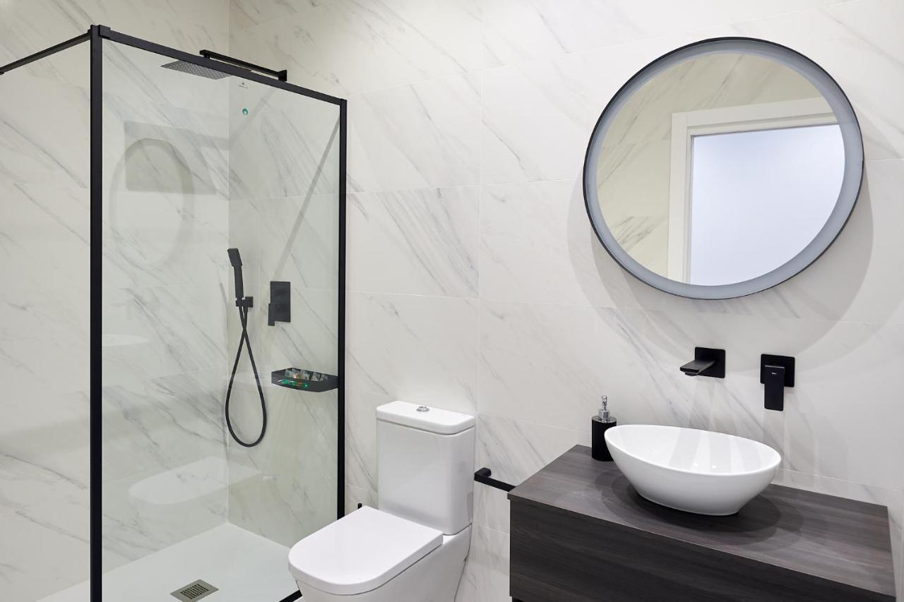 9 Nidos Centrica Suites - Nuevo Plasencia Eksteriør bilde