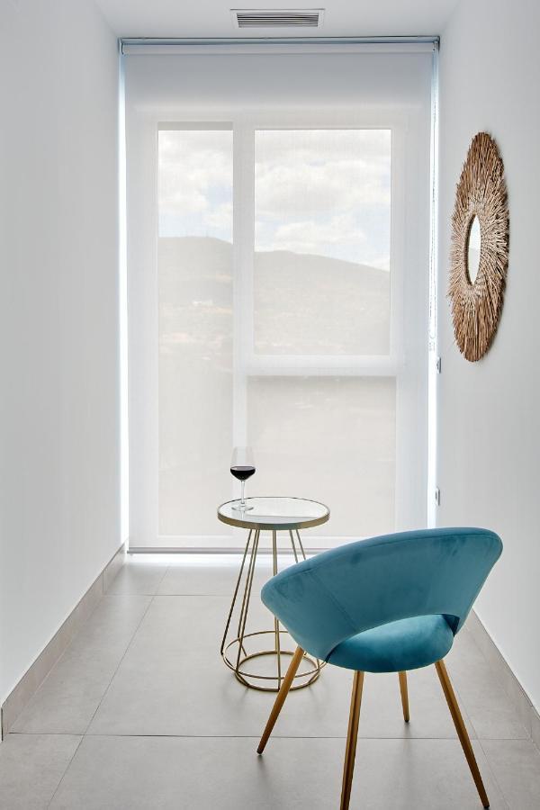 9 Nidos Centrica Suites - Nuevo Plasencia Eksteriør bilde