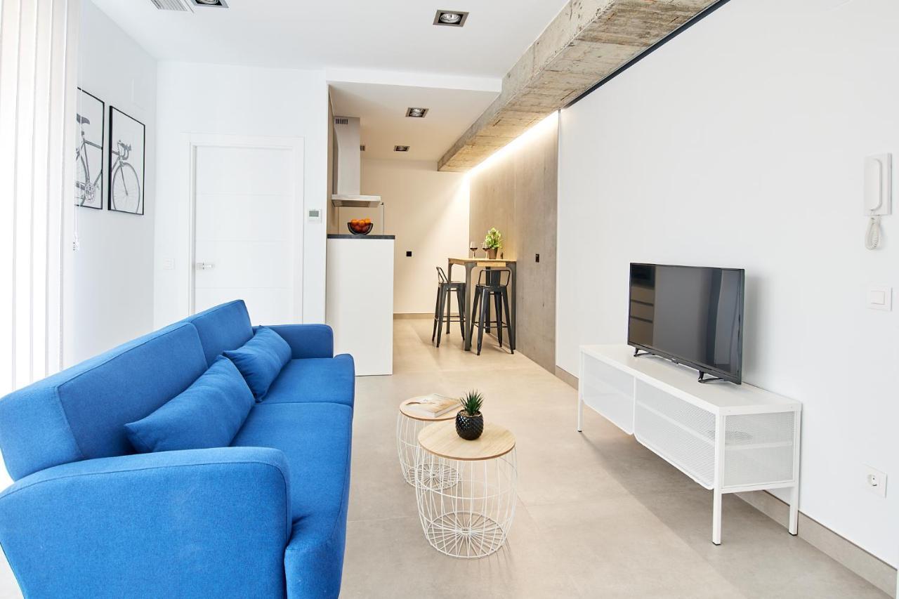 9 Nidos Centrica Suites - Nuevo Plasencia Eksteriør bilde